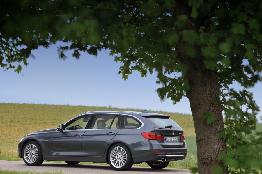  BMW 328i Touring Luxury 2012 года  (фото 136 из 200)